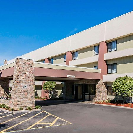 Quality Inn & Suites Warren - Detroit Zewnętrze zdjęcie