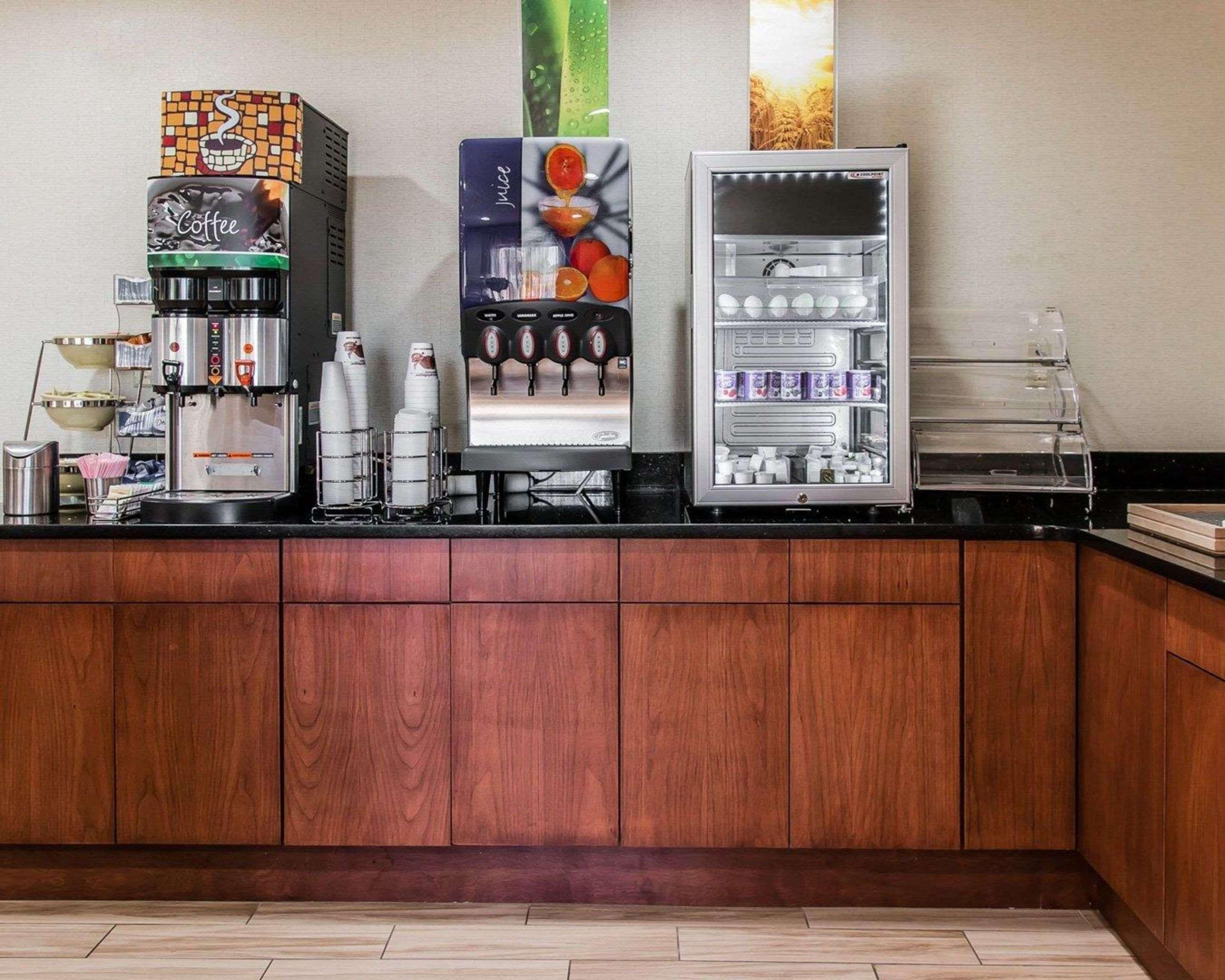Quality Inn & Suites Warren - Detroit Zewnętrze zdjęcie