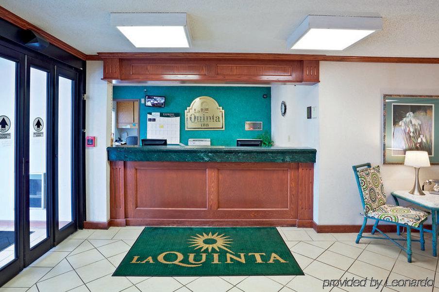 Quality Inn & Suites Warren - Detroit Zewnętrze zdjęcie