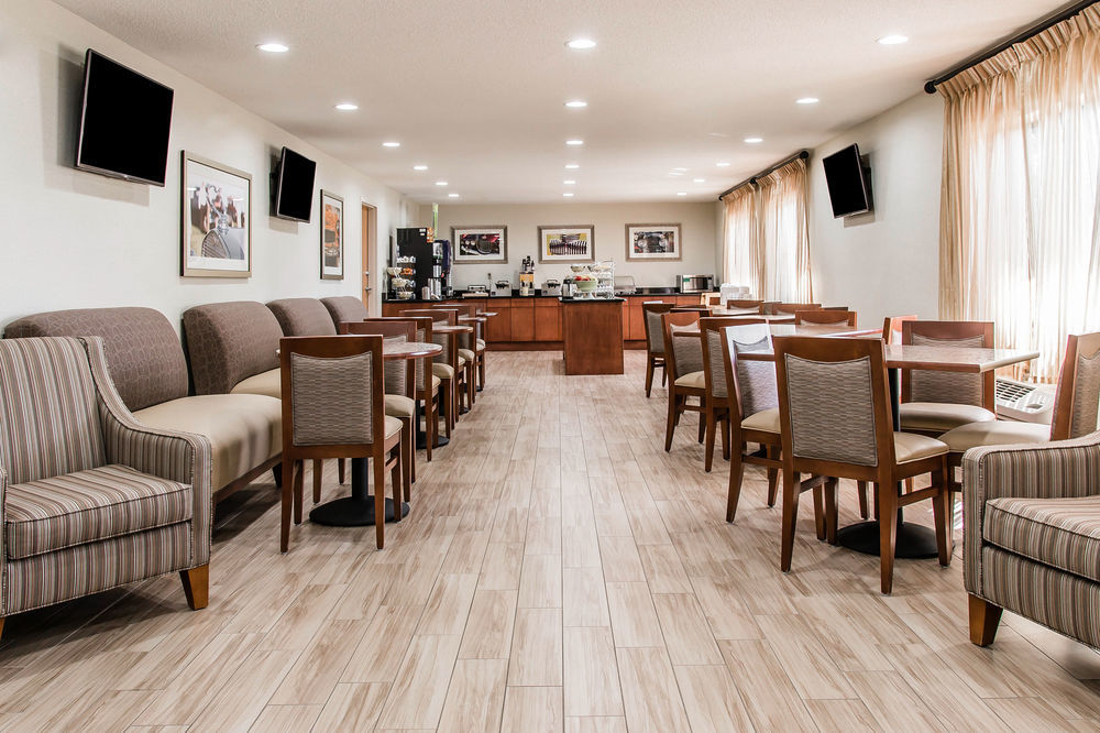Quality Inn & Suites Warren - Detroit Zewnętrze zdjęcie