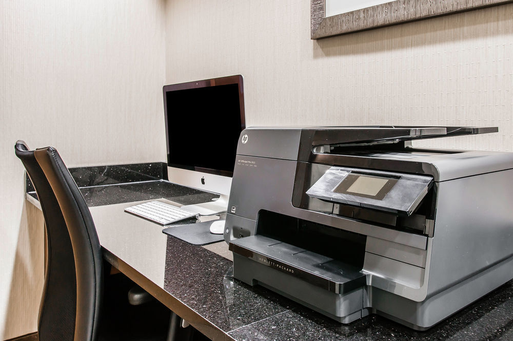Quality Inn & Suites Warren - Detroit Zewnętrze zdjęcie