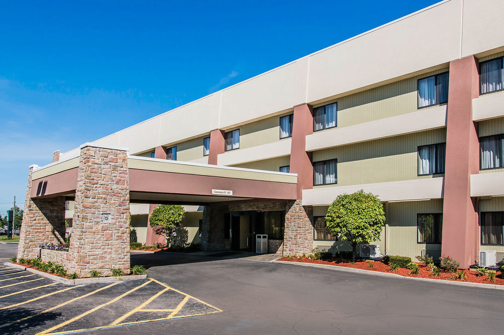 Quality Inn & Suites Warren - Detroit Zewnętrze zdjęcie